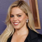 renee rapp height
